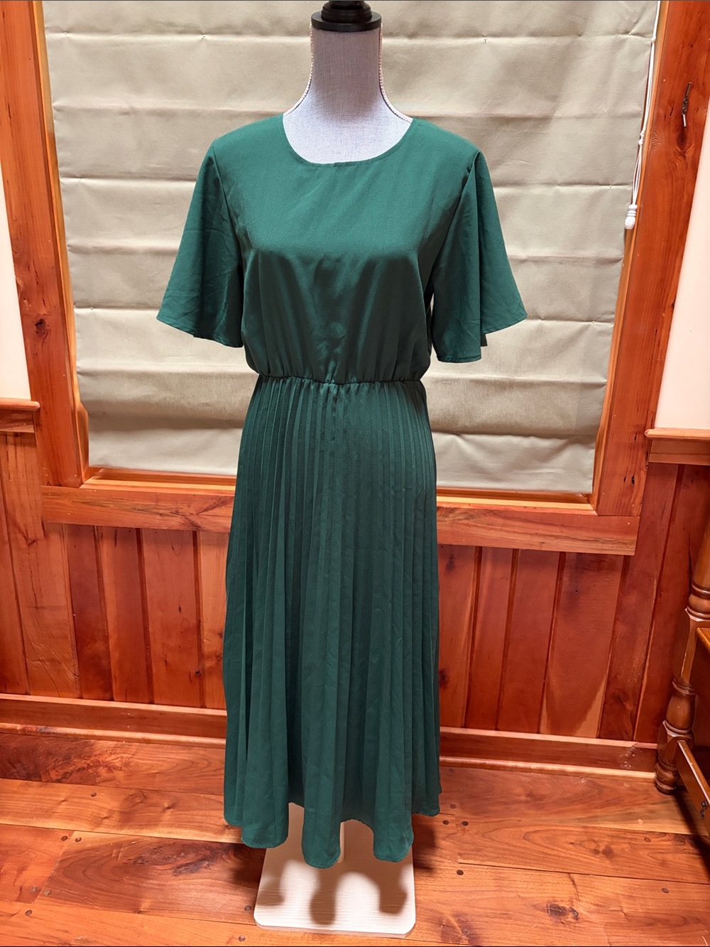 Forest Green Pleated Midi Dress with Flutter Sleeves